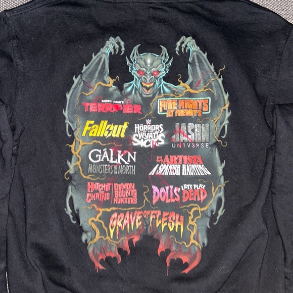Halloween Horror Nights 2025 Black Horror Hoodie - Picture 2 of 4